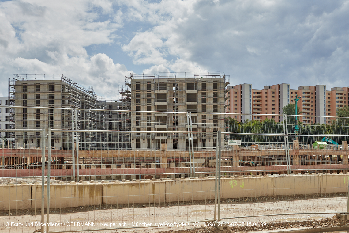 25.07.2023 - Rundgang im Alexisquartier in Neuperlach